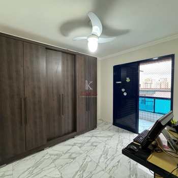 Apartamento em Praia Grande, bairro Guilhermina