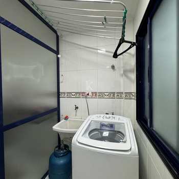 Apartamento em Praia Grande, bairro Guilhermina
