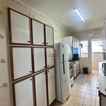 Apartamento em Praia Grande, bairro Guilhermina