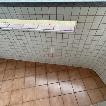 Apartamento em Praia Grande, bairro Guilhermina