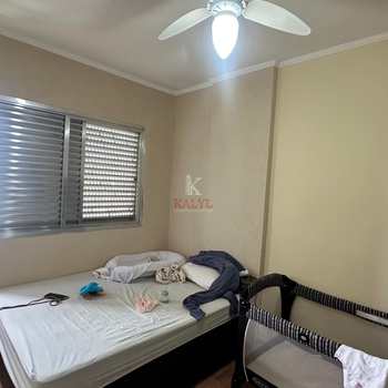 Apartamento em Praia Grande, bairro Guilhermina