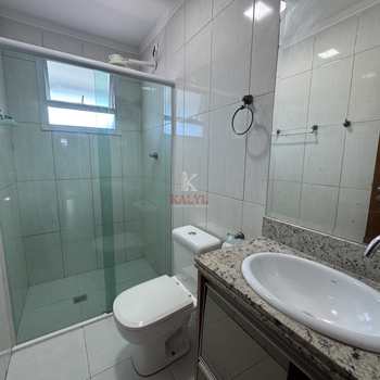 Apartamento em Praia Grande, bairro Guilhermina