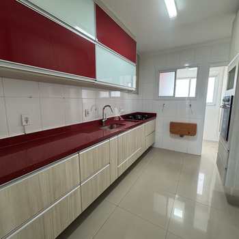 Apartamento em Praia Grande, bairro Guilhermina