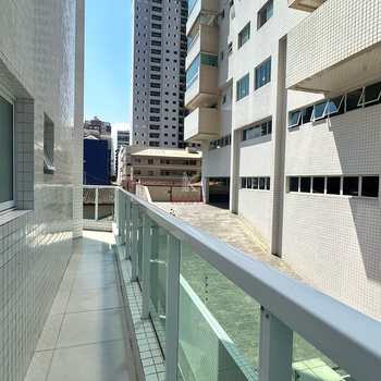 Apartamento em Praia Grande, bairro Guilhermina