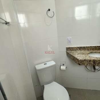 Apartamento em Praia Grande, bairro Guilhermina