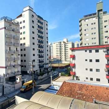 Kitnet em Praia Grande, bairro Guilhermina