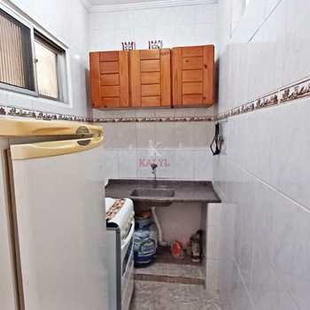 Kitnet em Praia Grande, bairro Guilhermina