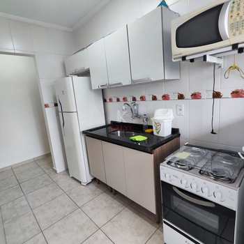 Apartamento em Praia Grande, bairro Guilhermina