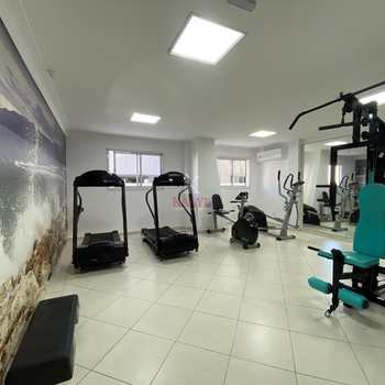 Apartamento em Praia Grande, bairro Guilhermina