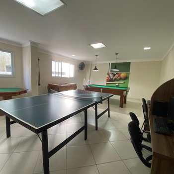 Apartamento em Praia Grande, bairro Guilhermina