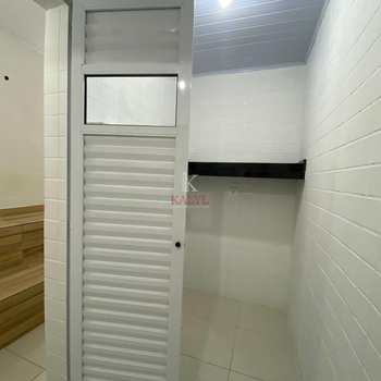 Apartamento em Praia Grande, bairro Guilhermina