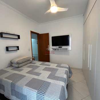 Apartamento em Praia Grande, bairro Guilhermina