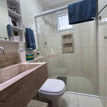 Apartamento em Praia Grande, bairro Guilhermina
