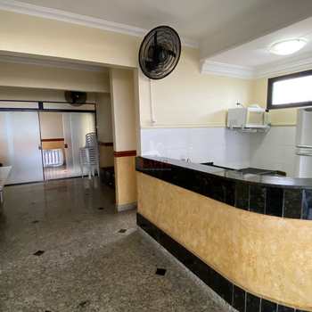 Apartamento em Praia Grande, bairro Guilhermina