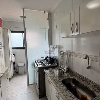 Apartamento em Praia Grande, bairro Guilhermina