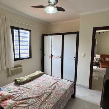 Apartamento em Praia Grande, bairro Guilhermina