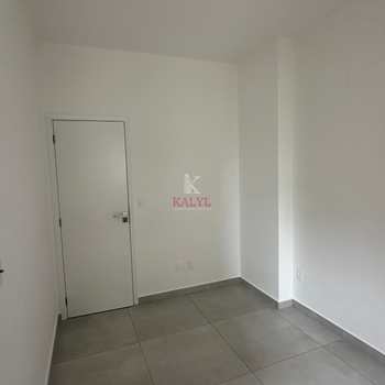 Apartamento em Praia Grande, bairro Guilhermina