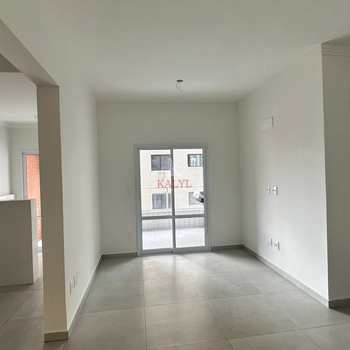 Apartamento em Praia Grande, bairro Guilhermina