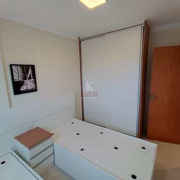 Apartamento em Praia Grande, bairro Guilhermina