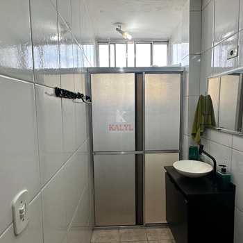 Apartamento em Praia Grande, bairro Guilhermina