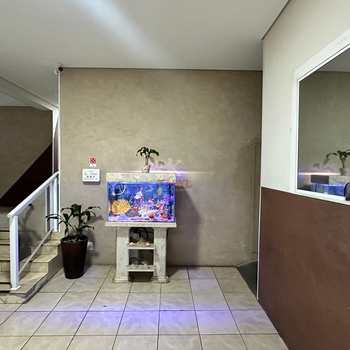 Apartamento em Praia Grande, bairro Guilhermina