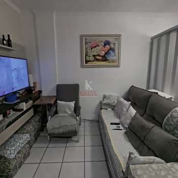 Kitnet em Praia Grande, bairro Guilhermina