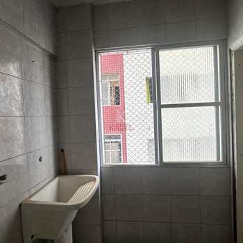 Apartamento em Praia Grande, bairro Guilhermina