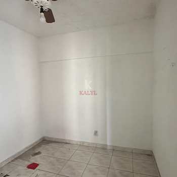Apartamento em Praia Grande, bairro Guilhermina