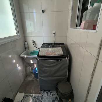 Apartamento em Praia Grande, bairro Vila Guilhermina