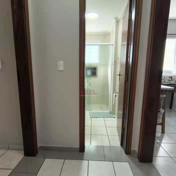 Apartamento em Praia Grande, bairro Vila Guilhermina
