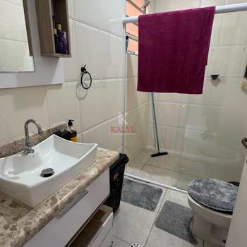 Casa em Praia Grande, bairro Tupi