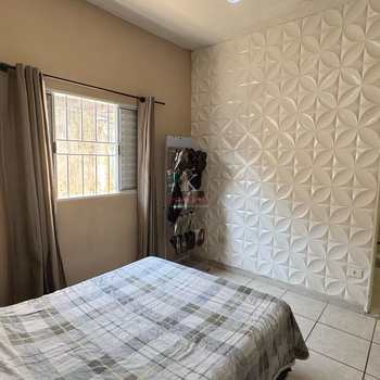Casa em Praia Grande, bairro Tupi