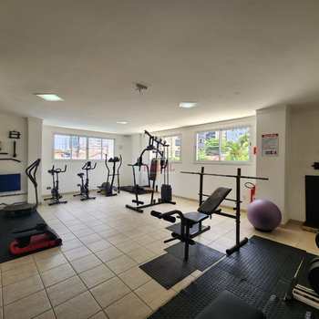 Apartamento em Praia Grande, bairro Guilhermina