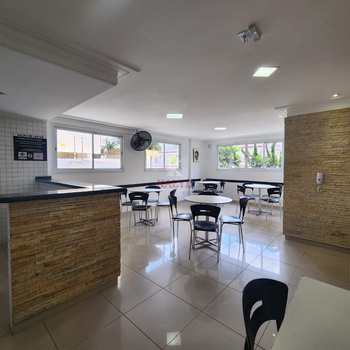 Apartamento em Praia Grande, bairro Guilhermina