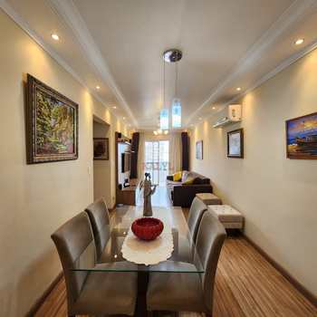 Apartamento em Praia Grande, bairro Guilhermina