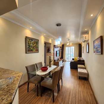 Apartamento em Praia Grande, bairro Guilhermina