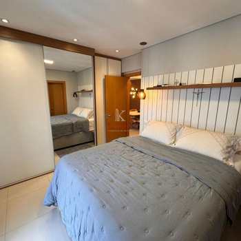 Apartamento em Praia Grande, bairro Boqueirão