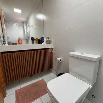 Apartamento em Praia Grande, bairro Boqueirão