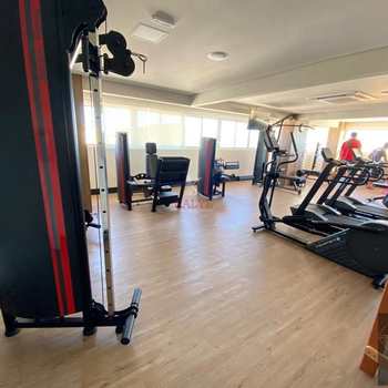 Apartamento em Praia Grande, bairro Boqueirão