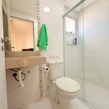 Apartamento em Praia Grande, bairro Canto do Forte