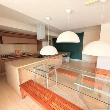 Apartamento em Praia Grande, bairro Canto do Forte