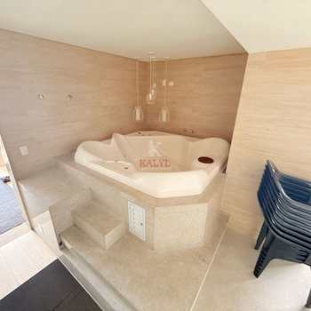 Apartamento em Praia Grande, bairro Canto do Forte