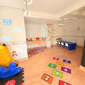 Apartamento em Praia Grande, bairro Canto do Forte