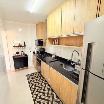 Apartamento em Praia Grande, bairro Canto do Forte