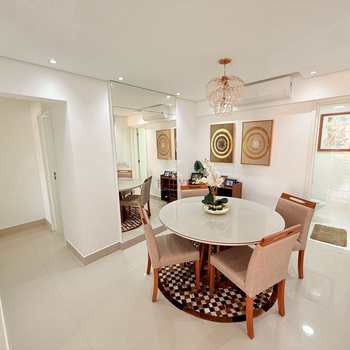 Apartamento em Praia Grande, bairro Canto do Forte