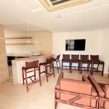 Apartamento em Praia Grande, bairro Canto do Forte