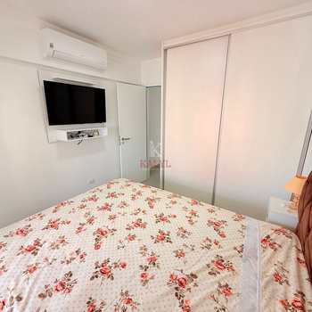 Apartamento em Praia Grande, bairro Canto do Forte