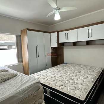 Apartamento em Praia Grande, bairro Guilhermina