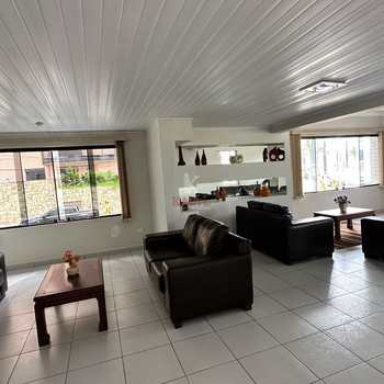 Apartamento em Praia Grande, bairro Guilhermina