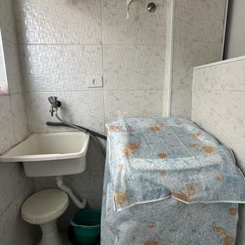 Apartamento em Praia Grande, bairro Guilhermina